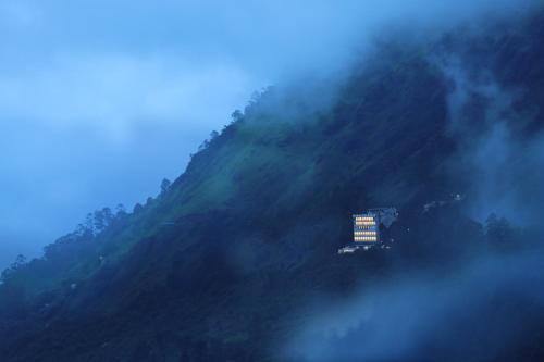 luxury hotels in Munnar