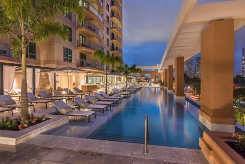 luxury hotels in Honolulu