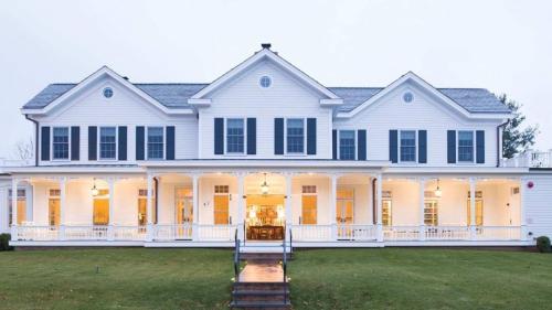 luxury hotels in Long Island