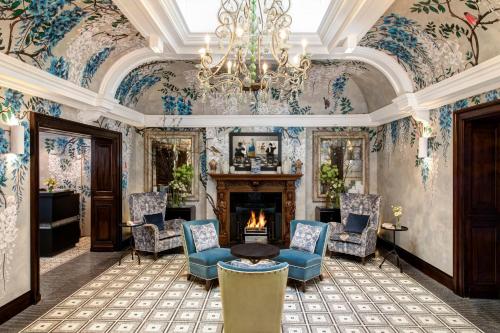 luxury hotels in London