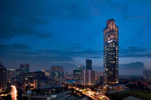 luxury hotels in Jakarta Province