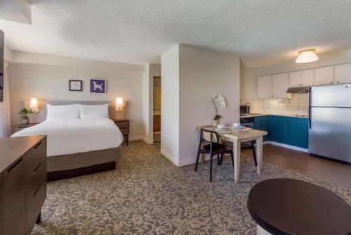 Sonesta ES Suites Austin The Domain Area - Newly Renovated