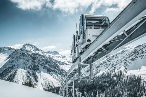 luxury hotels in Arosa