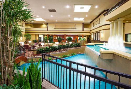 Holiday Inn Cincinnati-Eastgate by IHG
