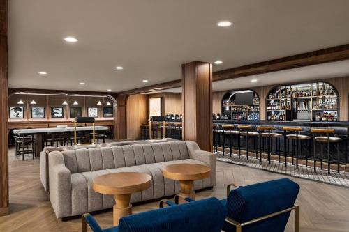 Crowne Plaza Louisville Airport Expo Ctr by IHG