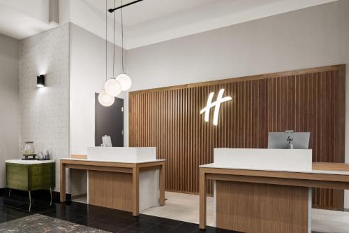 Holiday Inn & Suites Albuquerque Airport by IHG