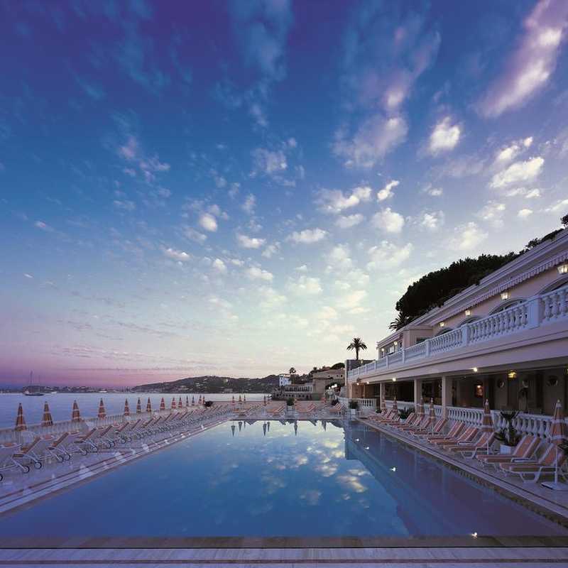 luxury hotels in Alpes-Maritimes