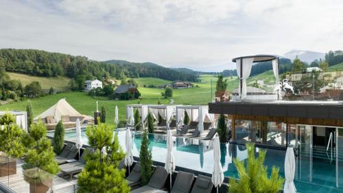 luxury hotels in Siusi