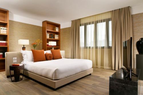 luxury hotels in Milan