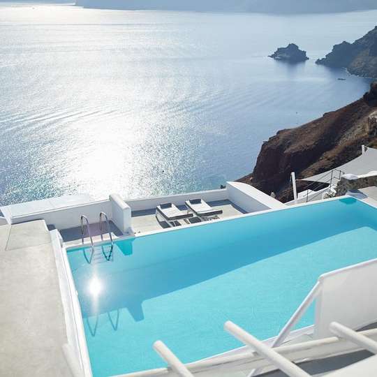 luxury hotels in Santorini