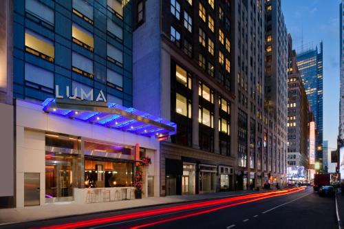 luxury hotels in Midtown West