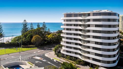 luxury hotels in Sunshine Coast