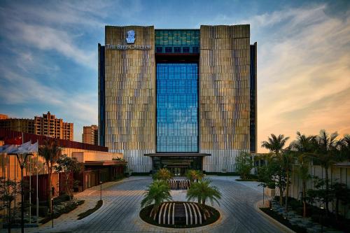 luxury hotels in Haikou