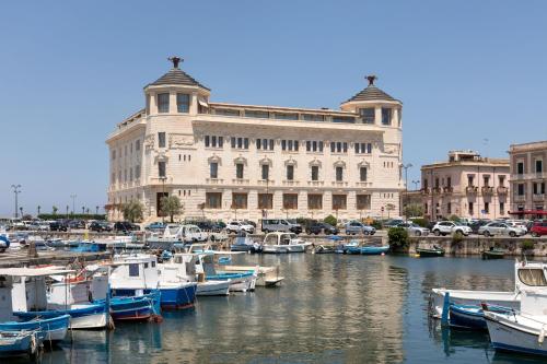 luxury hotels in Siracusa