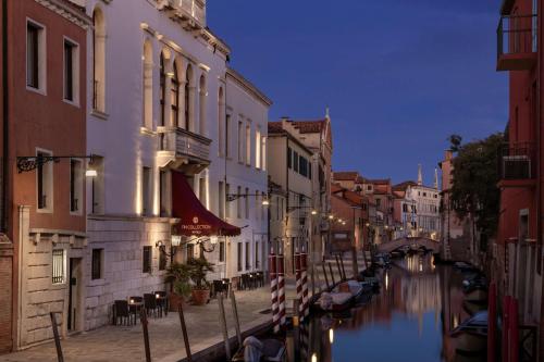 luxury hotels in Venice