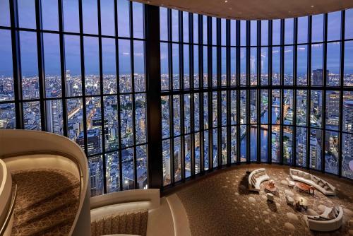 luxury hotels in Osaka