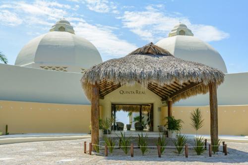 luxury hotels in Santa Cruz Huatulco