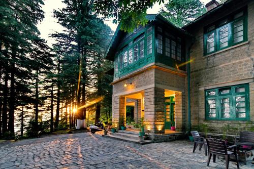 luxury hotels in Dharamshala