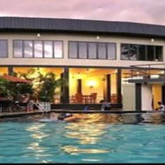 luxury hotels in Wadduwa