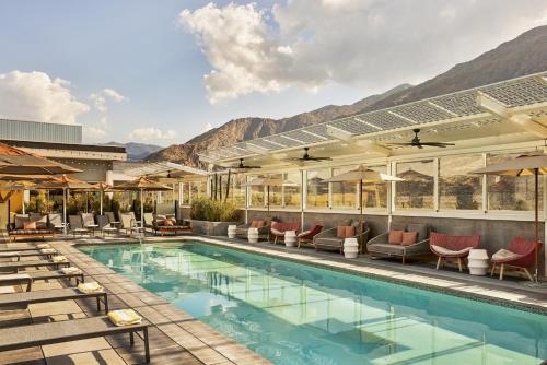 luxury hotels in Palm Springs Metropolitan