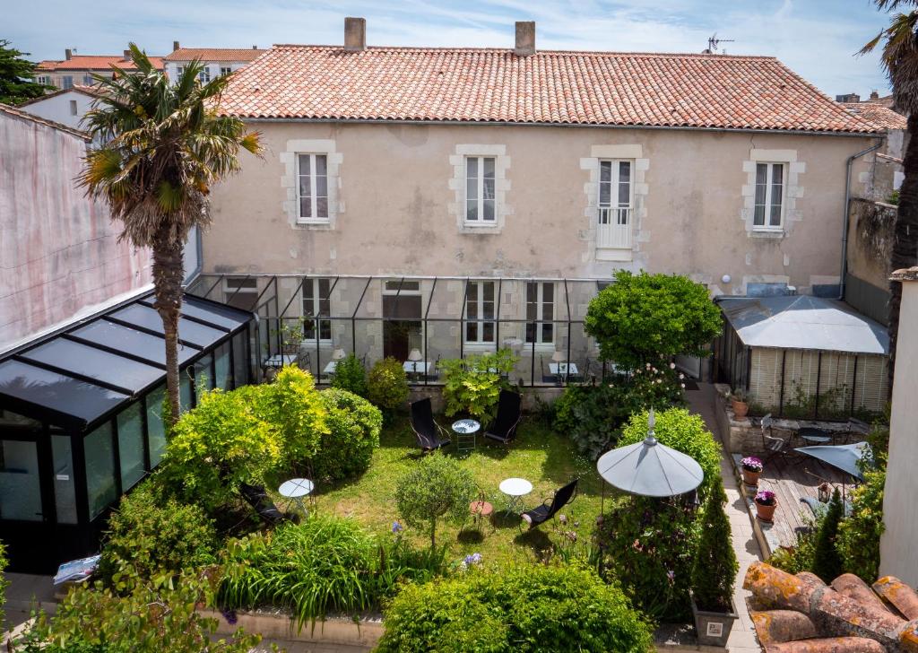 La Maison Douce