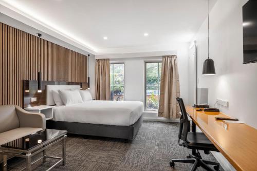 Best Western Plus Buckingham International