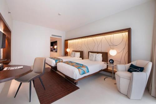 luxury hotels in Manila