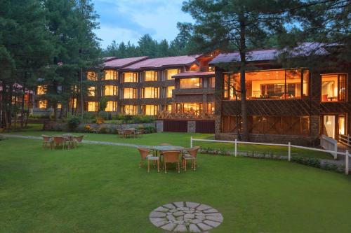 luxury hotels in Srinagar