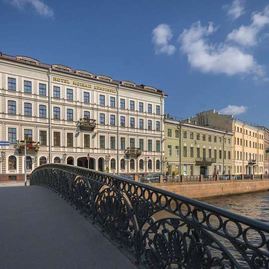 luxury hotels in Saint Petersburg Region