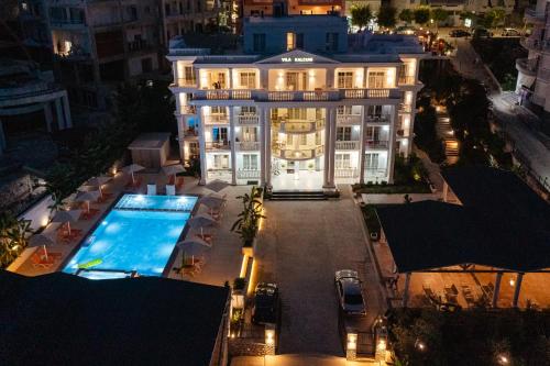 luxury hotels in Sarandë