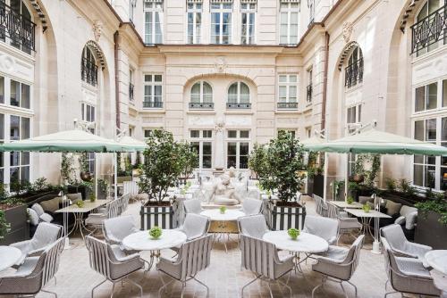 luxury hotels in Paris