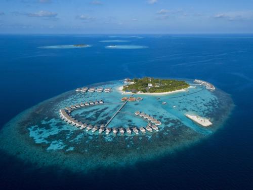 luxury hotels in Dhangethi