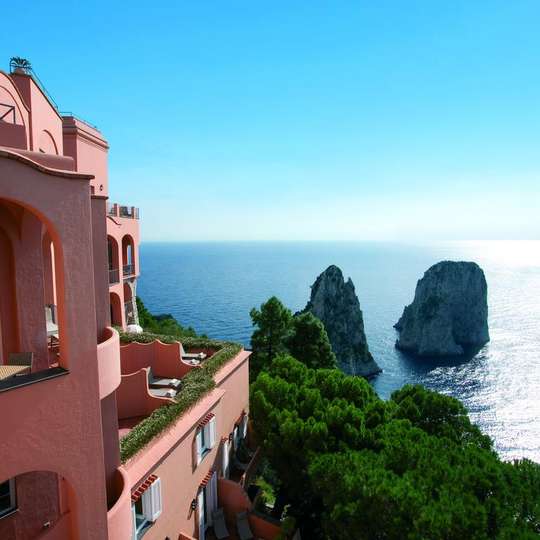 luxury hotels in Capri