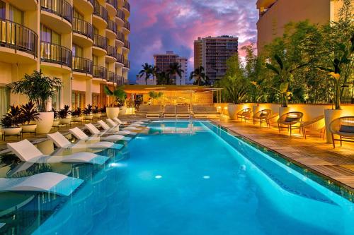 luxury hotels in Honolulu