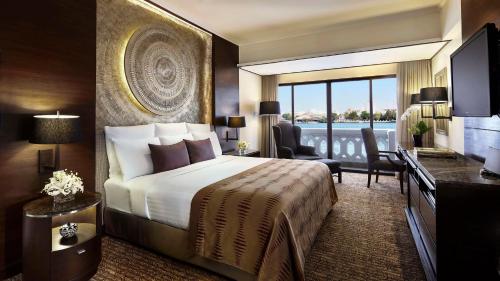 luxury hotels in Bangkok Province