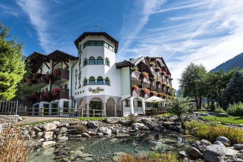 luxury hotels in Tonale