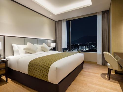 luxury hotels in Seoul Special City