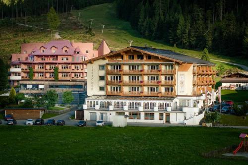 luxury hotels in Nature Park Tre Cime - Drei Zinnen