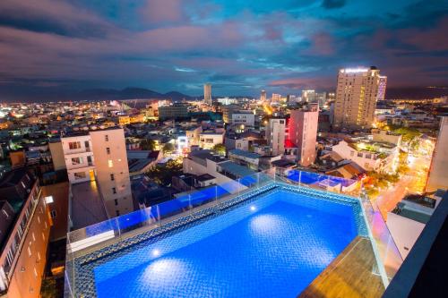 luxury hotels in Da Nang