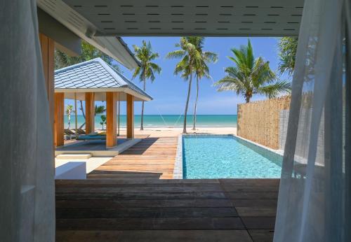 luxury hotels in Prachuap Khiri Khan