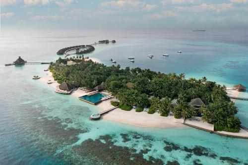 luxury hotels in Kaafu Atoll