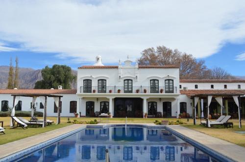 luxury hotels in Central North-West Argentina