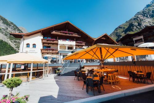 luxury hotels in Sankt Leonhard Im Pitztal