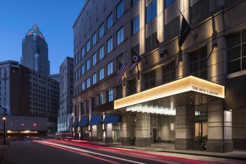 luxury hotels in Cleveland