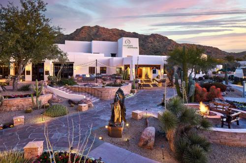 luxury hotels in Phoenix Area