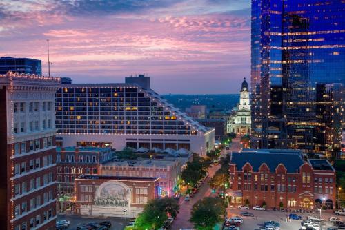 luxury hotels in Dallas - Fort Worth Metropolitan Area