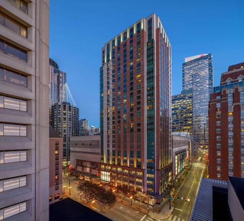 luxury hotels in Seattle