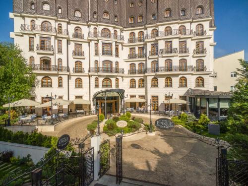 luxury hotels in Romania