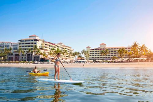 luxury hotels in Nuevo Vallarta