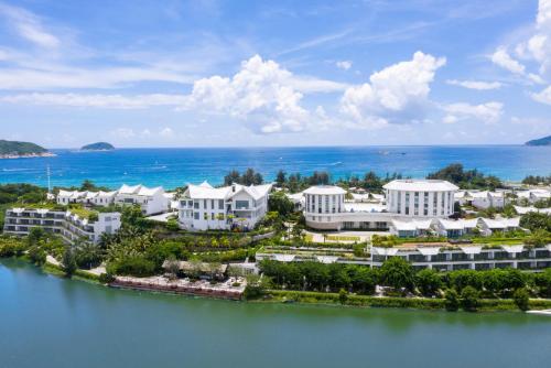 luxury hotels in Sanya